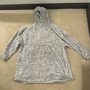 The comfy hooded blanket